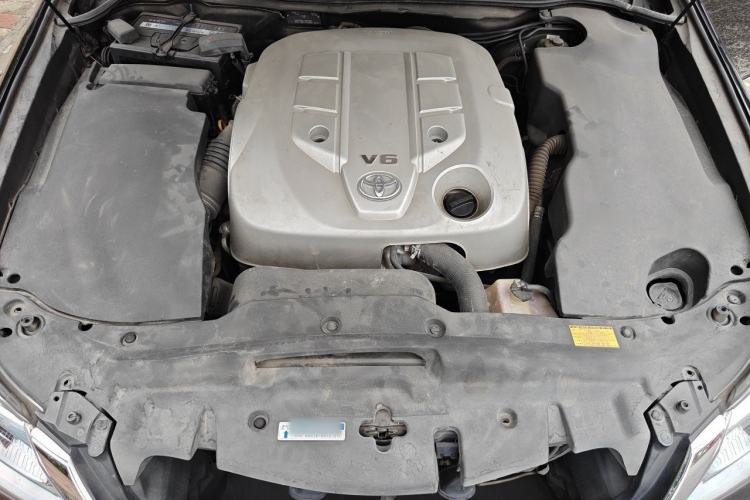 Used Toyota Crown 2012 2.5L Royal Leather Edition Engine Bay