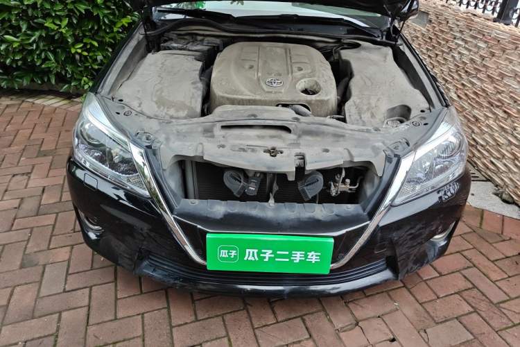 Used Toyota Crown 2012 2.5L Royal Navigation Edition Engine Bay