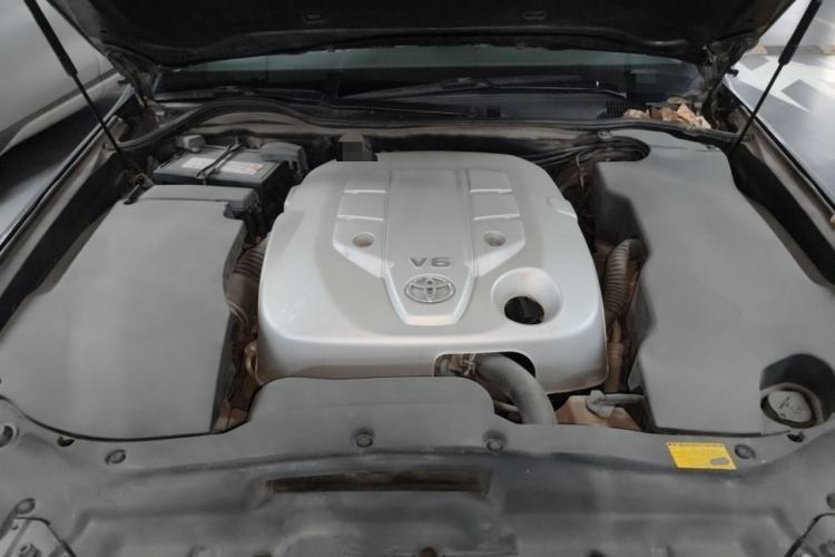 Used Toyota Crown 2012 2.5L Royal Comfort Edition Engine Bay
