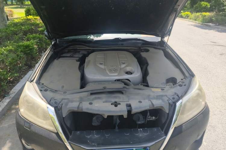 Used Toyota Crown 2012 2.5L Royal Navigation Edition Engine Bay