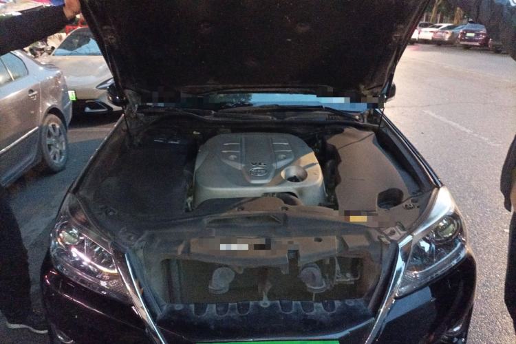 Used Toyota Crown 2012 2.5L Royal Saloon Deluxe Edition Engine Bay