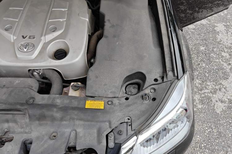 Used Toyota Crown 2012 2.5L Royal Leather Edition Engine Bay Left