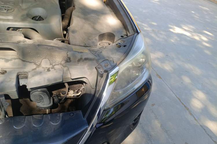Used Toyota Crown 2012 2.5L Royal Leather Edition Engine Bay Left