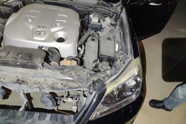 Used Toyota Crown 2012 2.5L Royal Leather Edition Engine Bay Left