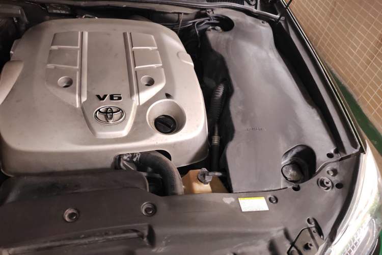 Used Toyota Crown 2012 2.5L Royal Leather Edition Engine Bay Left