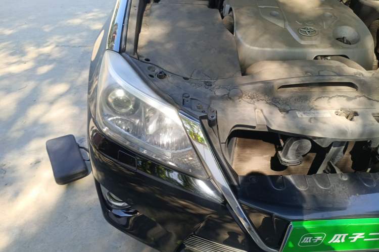 Used Toyota Crown 2012 2.5L Royal Leather Edition Engine Bay Right
