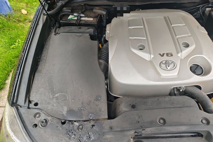 Used Toyota Crown 2012 2.5L Royal Leather Edition Engine Bay Right