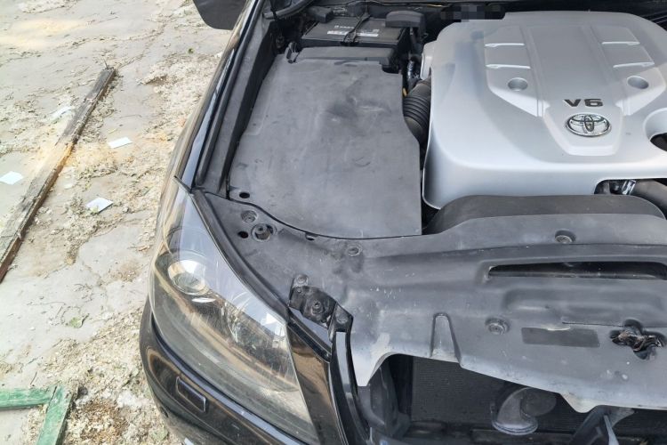 Used Toyota Crown 2012 2.5L Royal Leather Edition Engine Bay Right