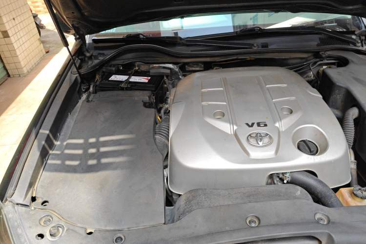 Used Toyota Crown 2012 2.5L Royal Engine Bay Right