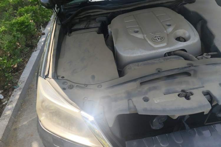 Used Toyota Crown 2012 2.5L Royal Navigation Edition Engine Bay Right