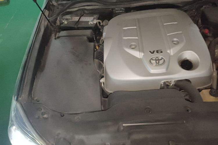 Used Toyota Crown 2012 2.5L Royal Leather Edition Engine Bay Right