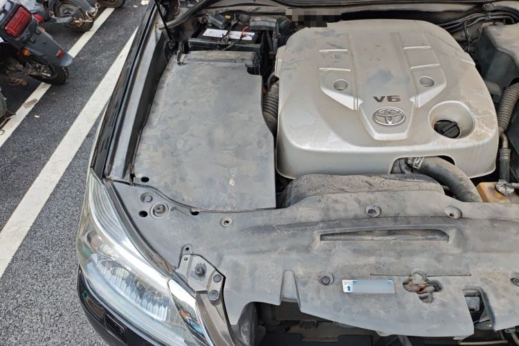 Used Toyota Crown 2012 2.5L Royal Leather Edition Engine Bay Right