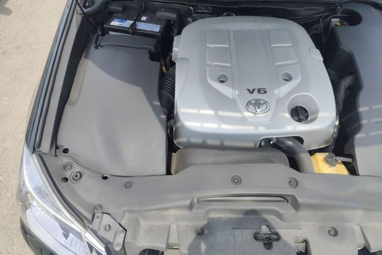Used Toyota Crown 2012 2.5L Royal Leather Edition Engine Bay Right