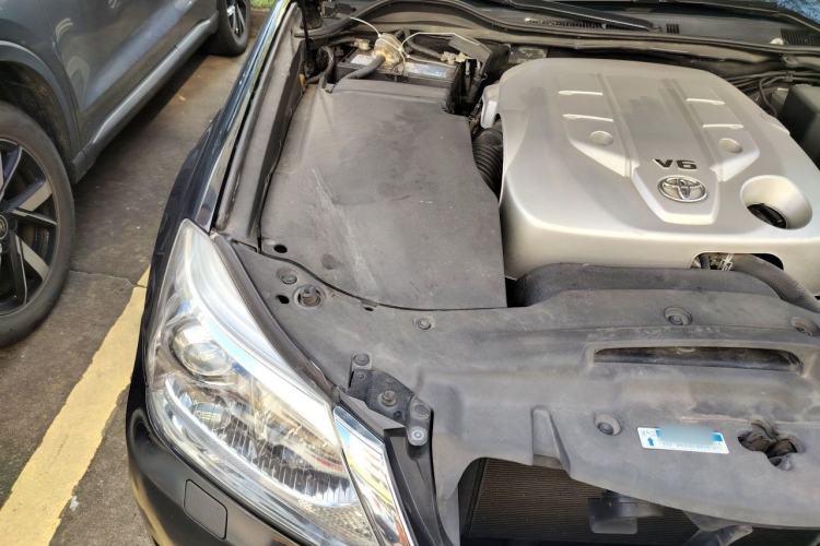 Used Toyota Crown 2012 2.5L Royal Leather Edition Engine Bay Right