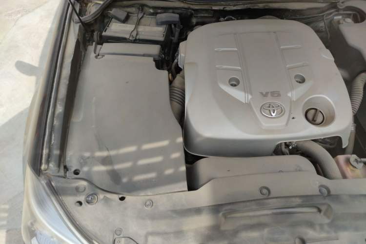 Used Toyota Crown 2012 2.5L Royal Leather Edition Engine Bay Right