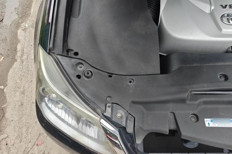 Used Toyota Crown 2012 2.5L Royal Engine Bay Right