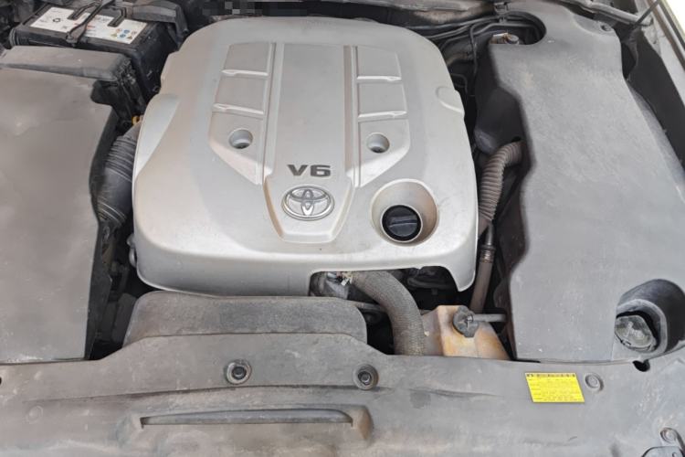 Used Toyota Crown 2012 2.5L Royal Leather Edition Engine Bay