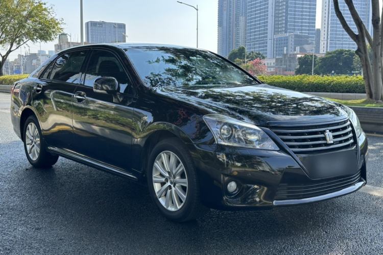 Used Toyota Crown 2012 2.5L Royal Navigation Edition Exterior 2
