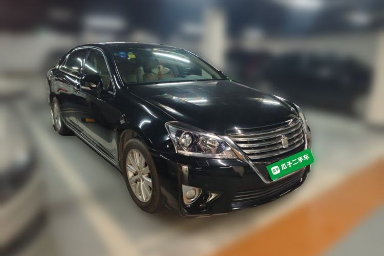 Used Toyota Crown 2012 2.5L Royal Leather Edition Exterior 2