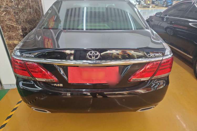 Used Toyota Crown 2012 2.5L Royal Leather Edition Exterior 4