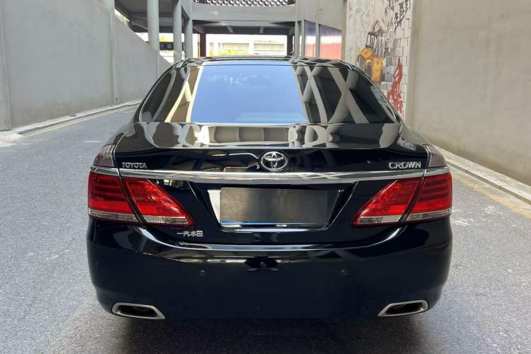 Used Toyota Crown 2012 2.5L Royal Leather Edition Exterior 4