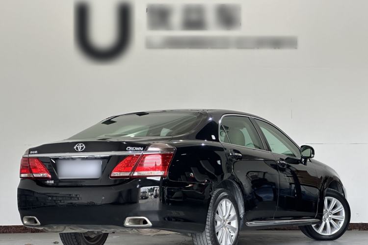 Used Toyota Crown 2012 2.5L Royal Leather Edition Exterior 5
