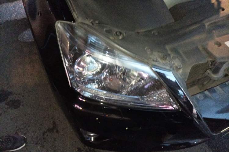 Used Toyota Crown 2012 2.5L Royal Saloon Deluxe Edition Exterior 6