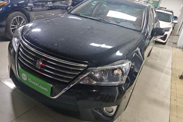 Used Toyota Crown 2012 3.0L Royal Saloon VIP