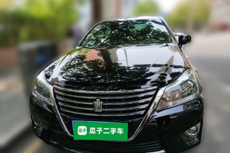Used Toyota Crown 2012 2.5L Royal Leather Edition Front