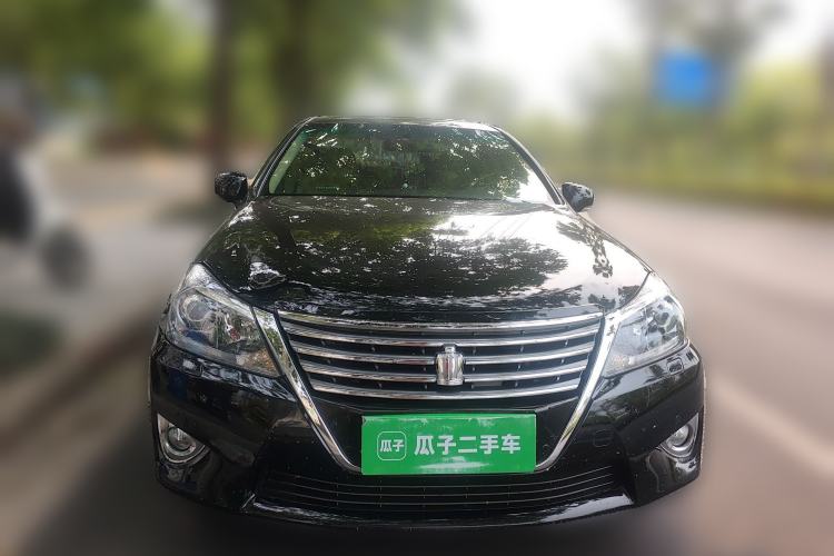 Used Toyota Crown 2012 2.5L Royal Leather Edition Front