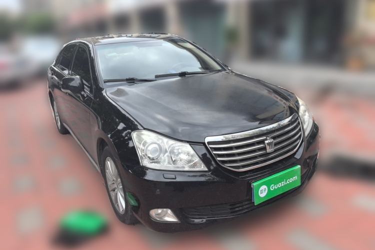 Used Toyota Crown 2012 2.5L Royal Leather Edition Front Right 45 Deg