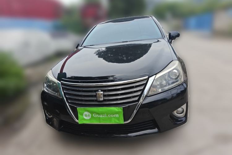 Used Toyota Crown 2012 2.5L Royal Front