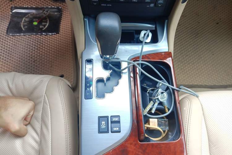 Used Toyota Crown 2012 2.5L Royal Leather Edition Gear Lever
