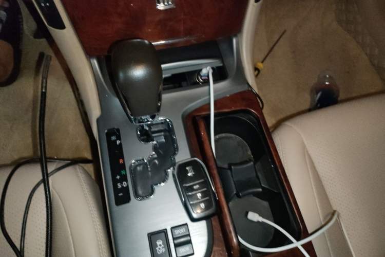 Used Toyota Crown 2012 2.5L Royal Leather Edition Gear Lever