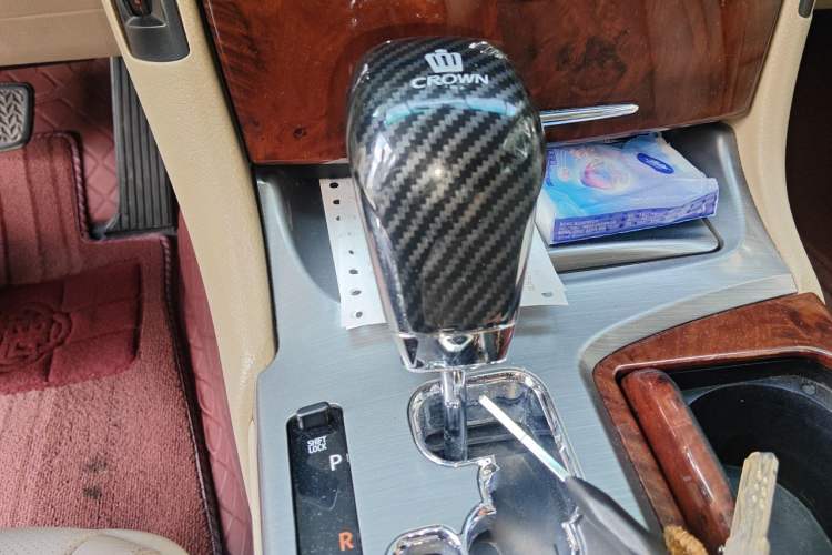 Used Toyota Crown 2012 2.5L Royal Leather Edition Gear Lever