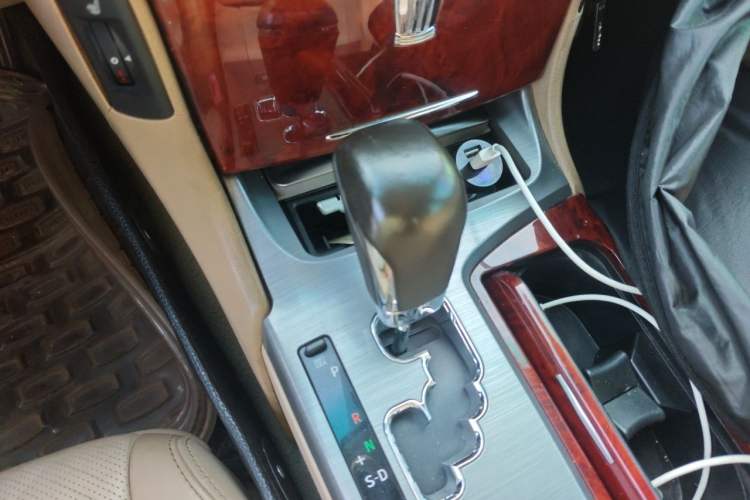 Used Toyota Crown 2012 2.5L Royal Leather Edition Gear Lever