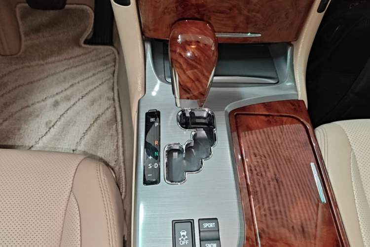 Used Toyota Crown 2012 2.5L Royal Leather Edition Gear Lever