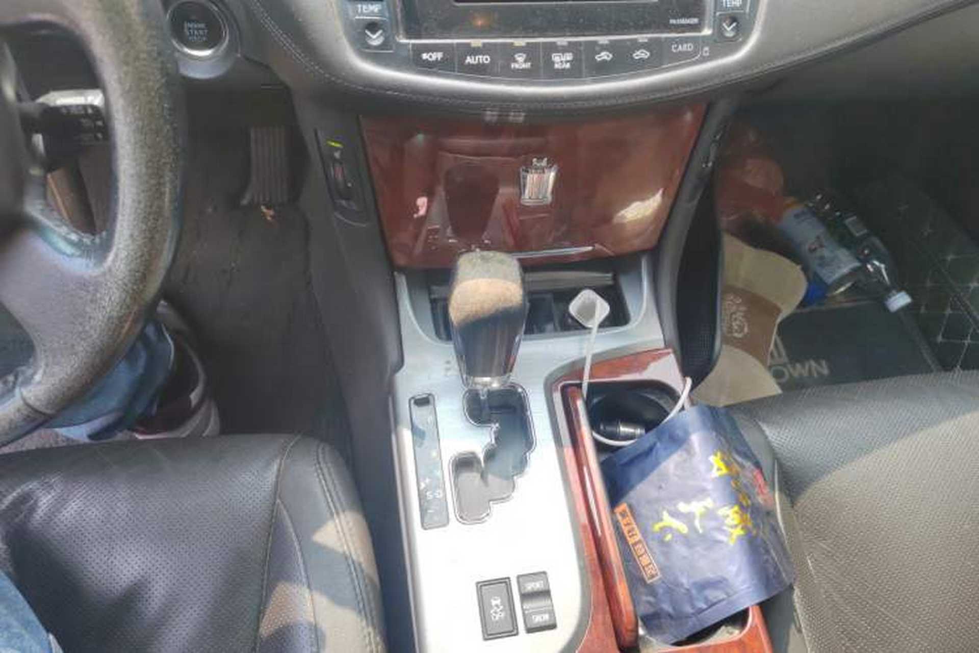 Used Toyota Crown 2012 2.5L Royal Navigation Edition Gear Lever