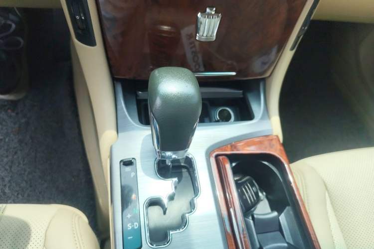 Used Toyota Crown 2012 2.5L Royal Leather Edition Gear Lever