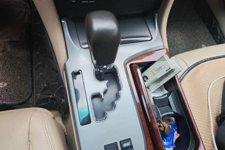Used Toyota Crown 2012 2.5L Royal Leather Edition Gear Lever