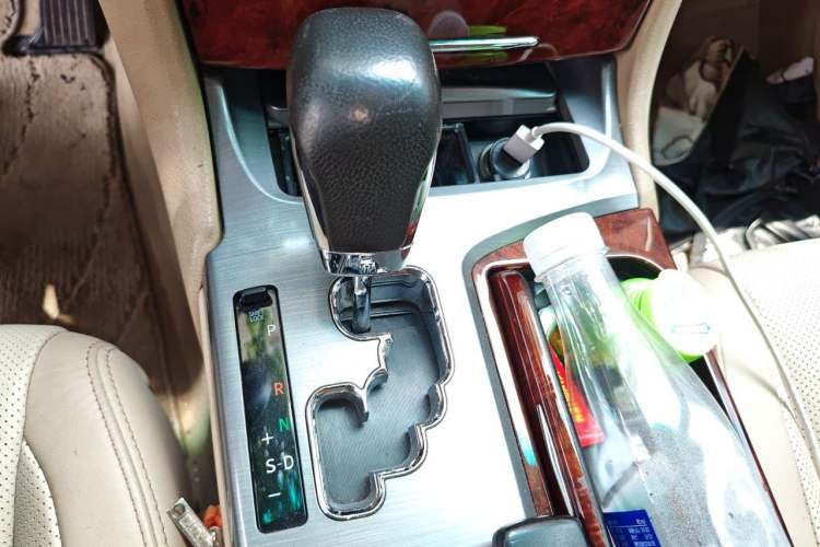 Used Toyota Crown 2012 2.5L Royal Leather Edition Gear Lever