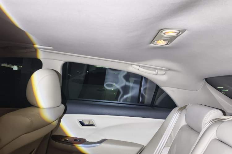 Used Toyota Crown 2012 2.5L Royal Leather Edition Headliner