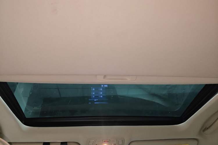 Used Toyota Crown 2012 3.0L Royal Saloon VIP Headliner