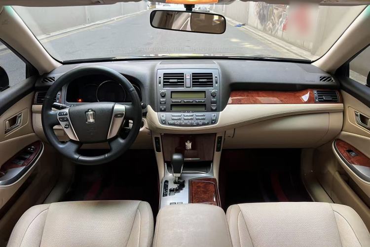 Used Toyota Crown 2012 2.5L Royal Leather Edition Interior 1