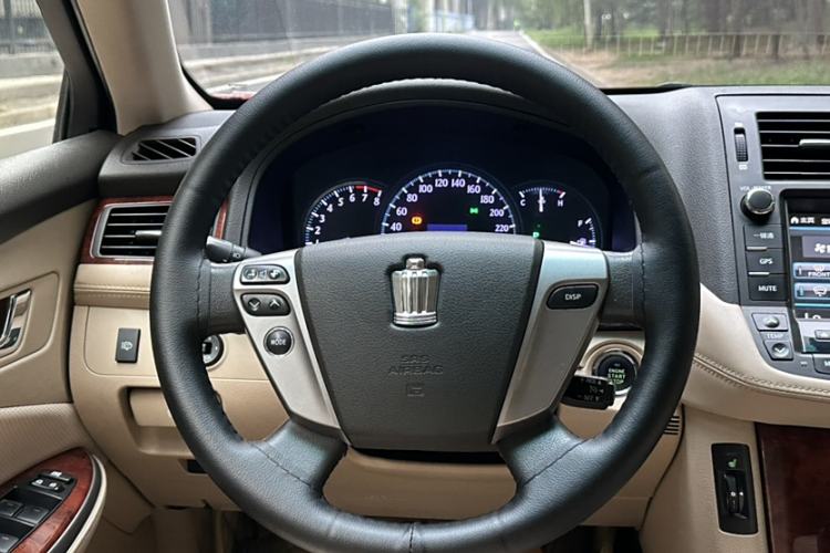 Used Toyota Crown 2012 2.5L Royal Leather Edition Interior 2
