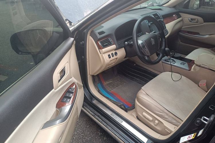 Used Toyota Crown 2012 2.5L Royal Leather Edition Interior 3