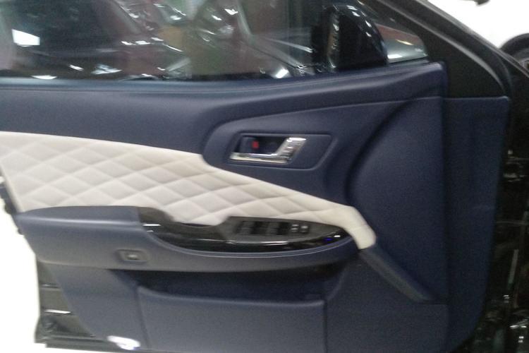 Used Toyota Crown 2012 2.5L Royal Leather Edition Left Front Door Interior