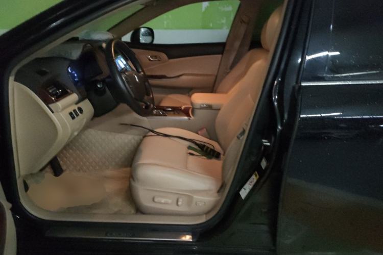 Used Toyota Crown 2012 2.5L Royal Leather Edition Left Front Seat