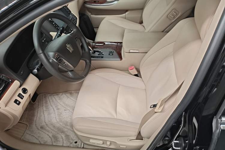 Used Toyota Crown 2012 2.5L Royal Leather Edition Left Front Seat