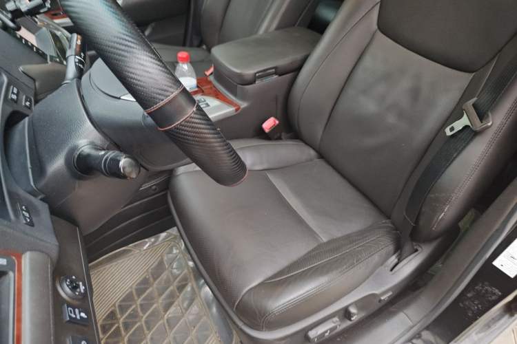 Used Toyota Crown 2012 2.5L Royal Navigation Edition Left Front Seat